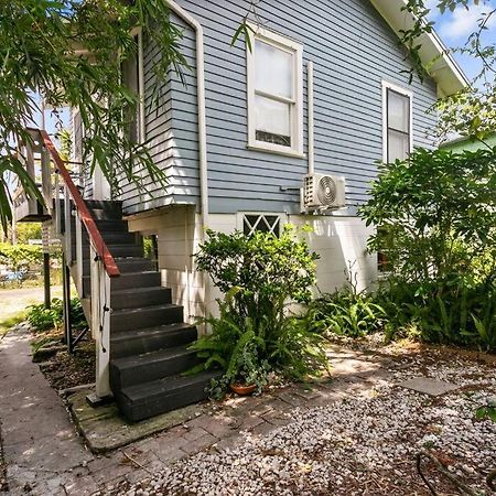 That 70'S Themed Apt Close To Coffee, Food + Shops Tampa Extérieur photo